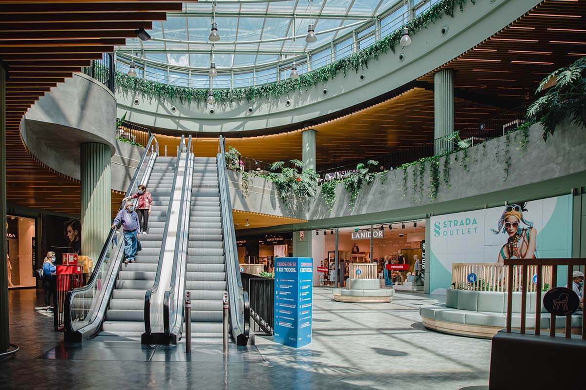 Strada Outlet